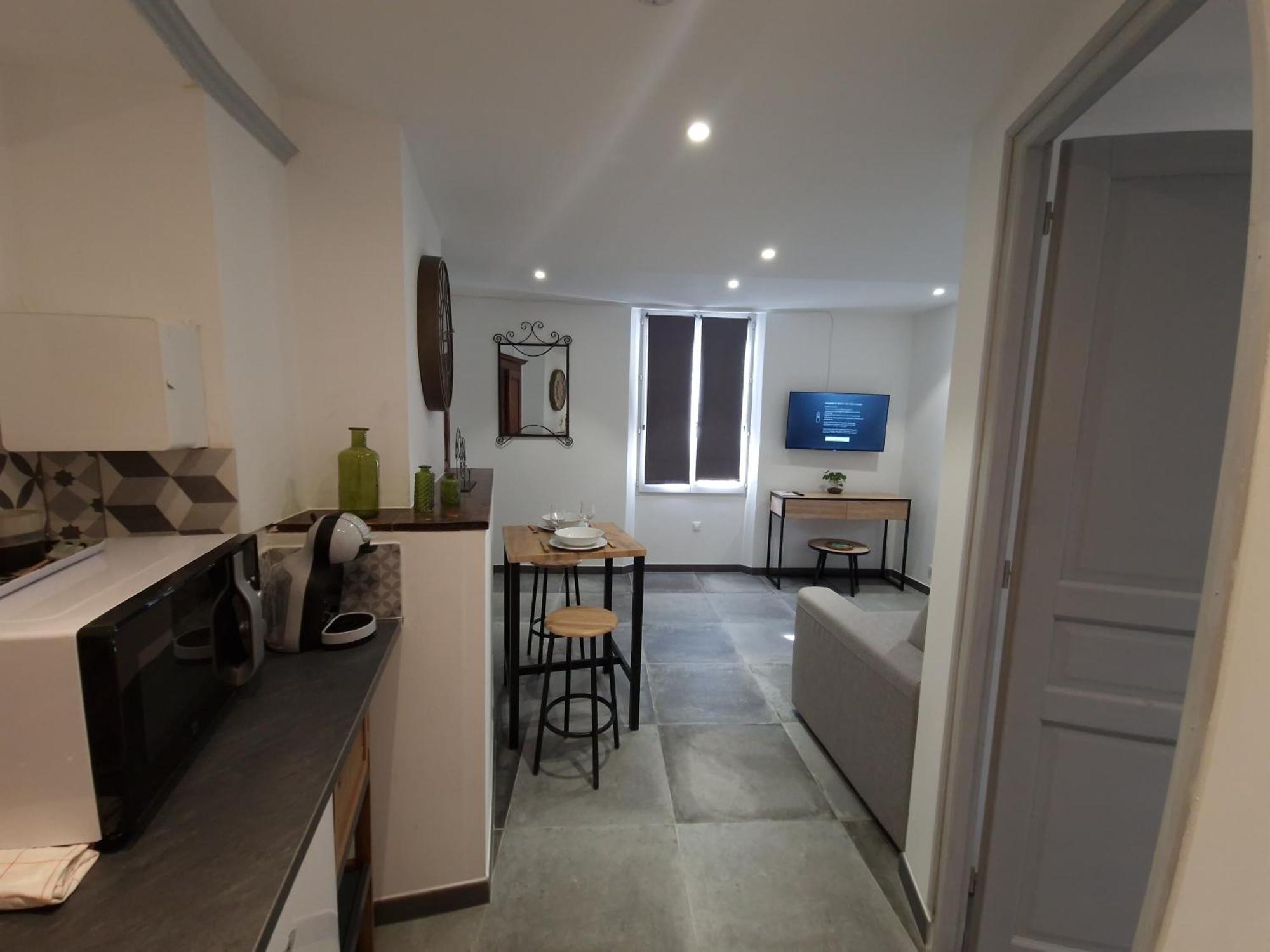 Studio Au Coeur Du Village トゥルトゥール 部屋 写真